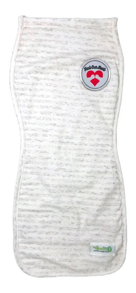 Woombie Swaddle Sock svøpepose uten glidelås, grå/hvite striper (0–3 mdr.) – 1 stk. v:1082321
