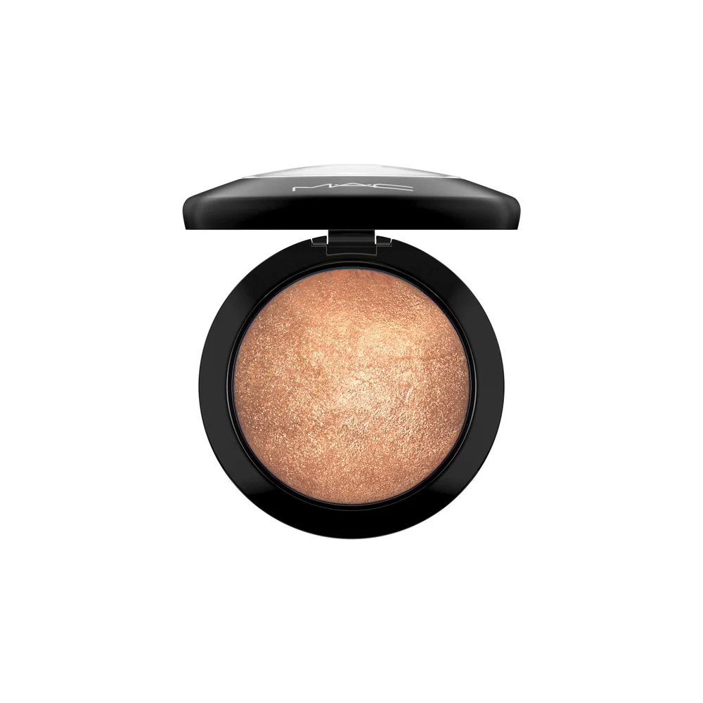 Mineralize Skinfinish/ Natural Gold Deposit - MAC v:8523457